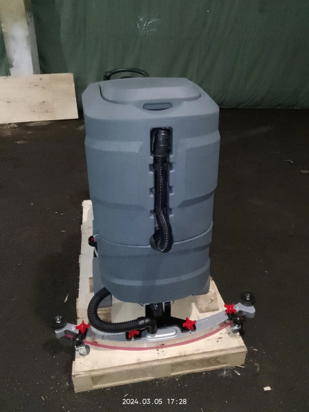 Машина поломоечная с АКБ GEL 24/100 В/Ач TOR COMFORT 70